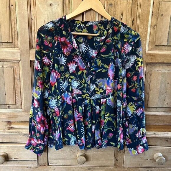 J. Crew XS / S (?)‎ Blouse Silk Pleated Navy Floral Print Popover Top - Picture 1 of 10
